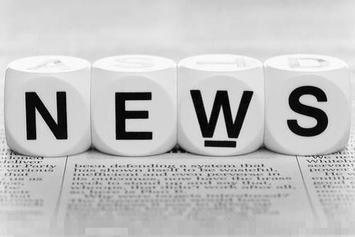 ファンレス産業用コンピュータの特長